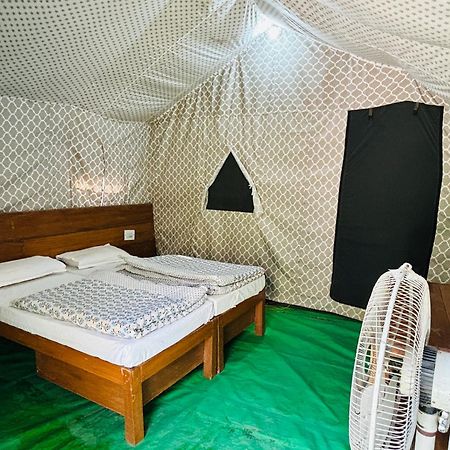 Отель Camp High 5 Jayalgarh Dangchura Экстерьер фото