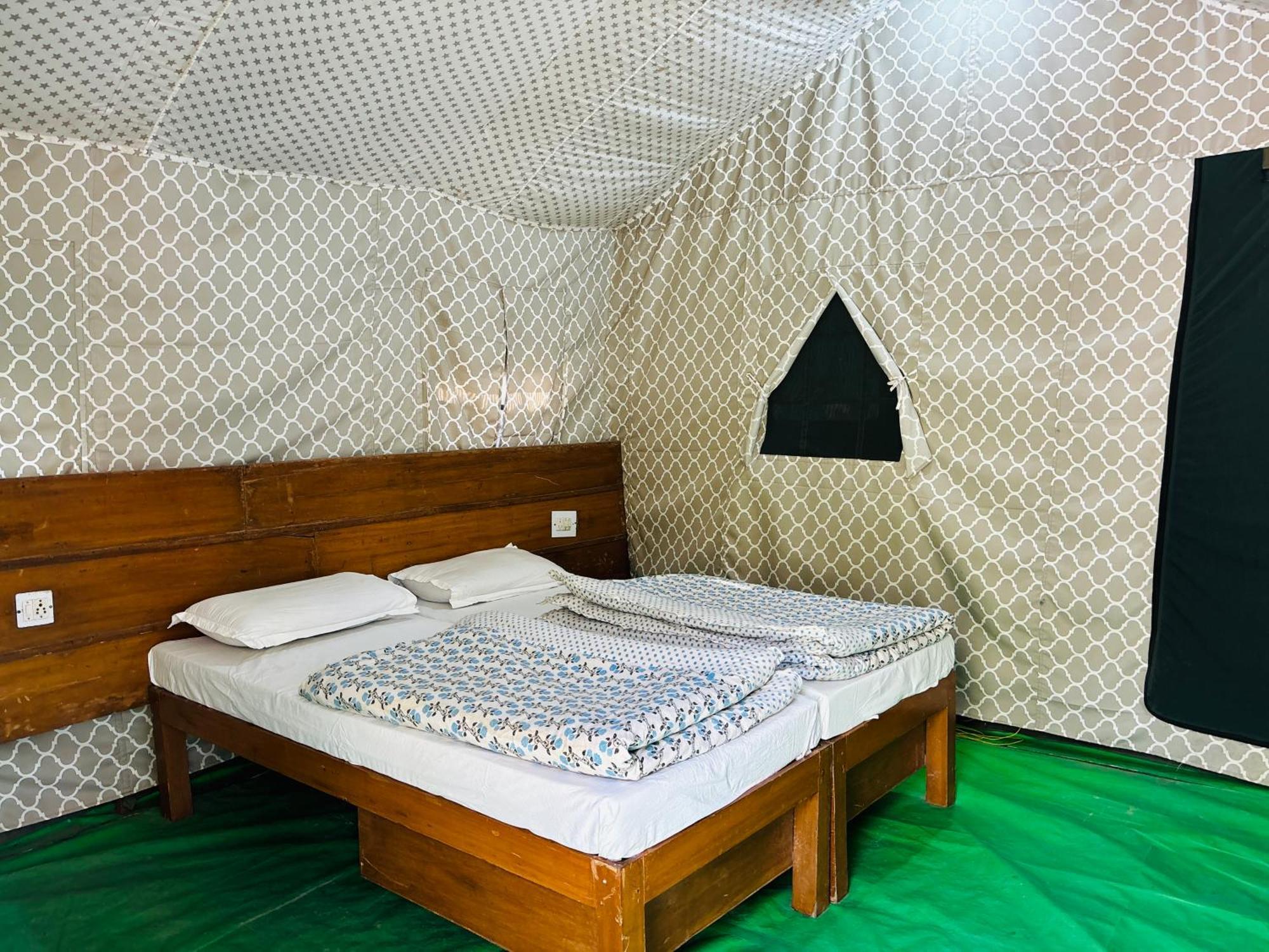 Отель Camp High 5 Jayalgarh Dangchura Экстерьер фото
